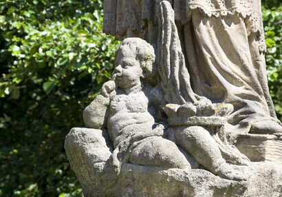 Detail ze sousoší sv. Jan Nepomucký